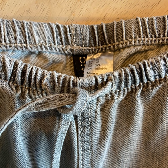 Divided Super Soft & Comfy Wide Leg Grey Denim Pants Women’s XS - Picture 5 of 5